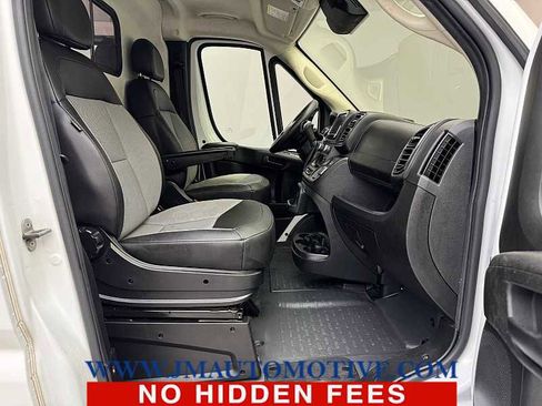 Used 2024 RAM ProMaster 2500 w/ Convenience Group FWD image 18