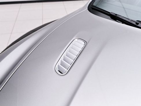 Used 2016 Aston Martin DB9 GT RWD image 28