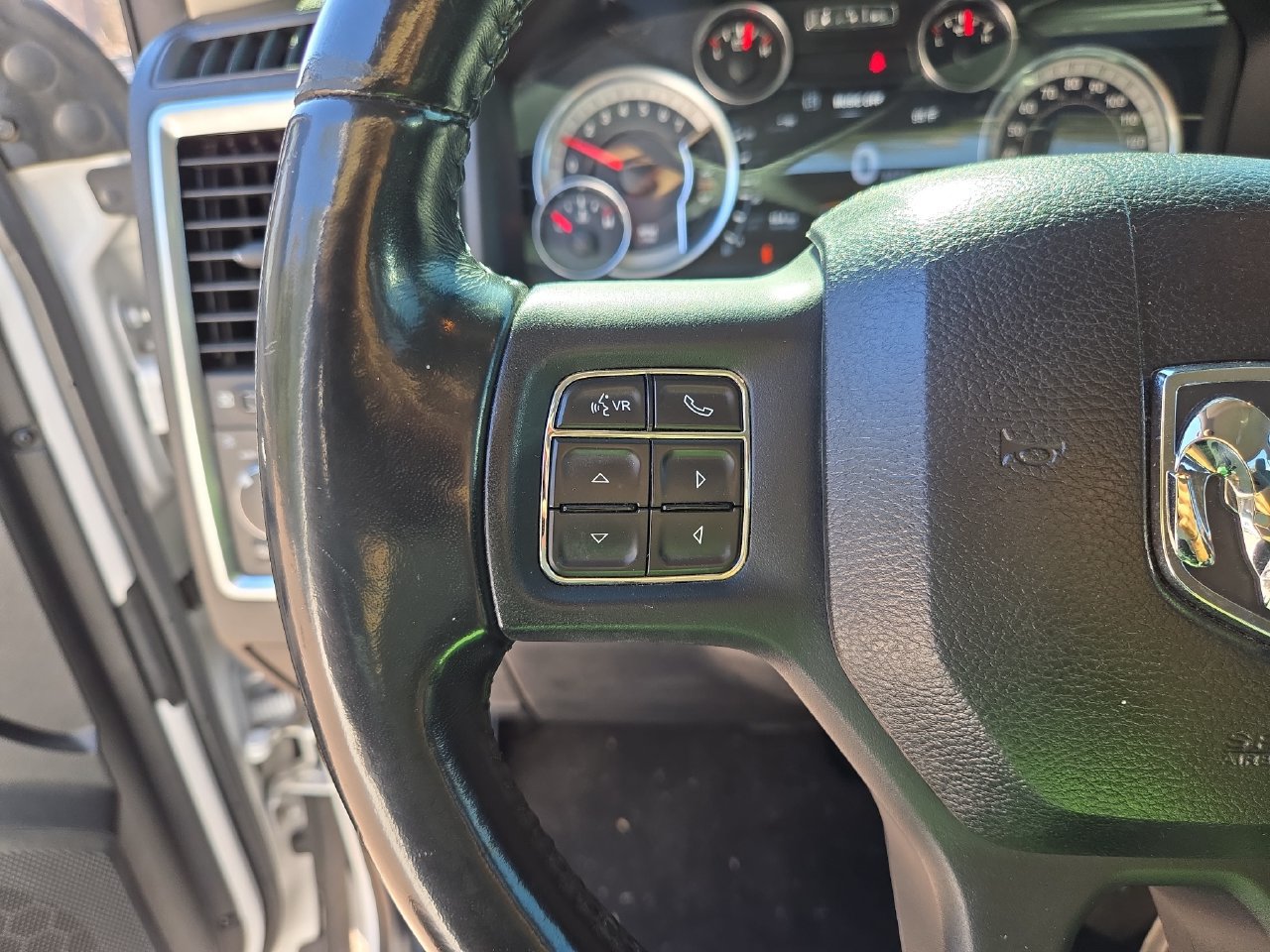 Used 2019 RAM 1500 Big Horn RWD image 10