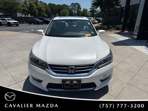 Used 2015 Honda Accord EX-L image 2