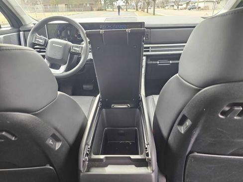 Used 2025 Hyundai Santa Fe SEL image 46