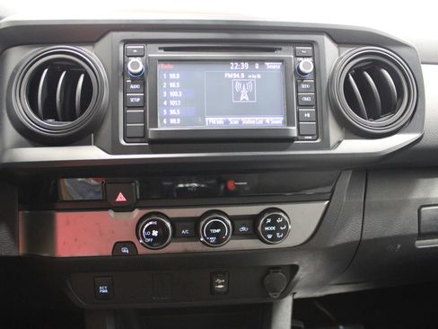 Used 2017 Toyota Tacoma SR RWD image 24