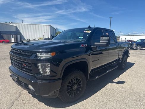 Used 2021 Chevrolet Silverado 2500 LTZ w/ LTZ Plus Package AWD/4WD image 7