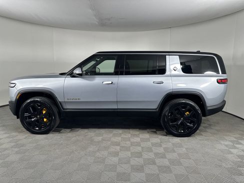Used 2023 Rivian R1S Adventure image 2