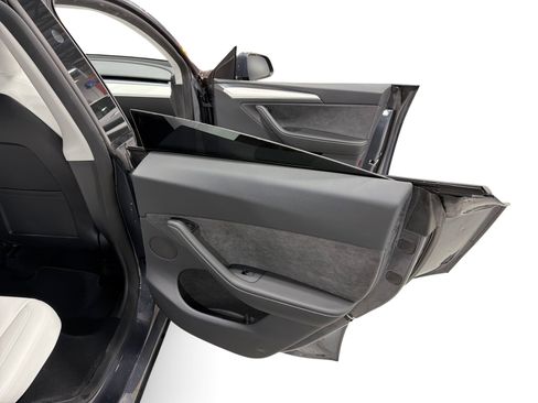Certified 2023 Tesla Model Y Long Range AWD/4WD image 12