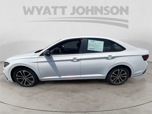 Used 2025 Volkswagen Jetta Sport FWD image 4