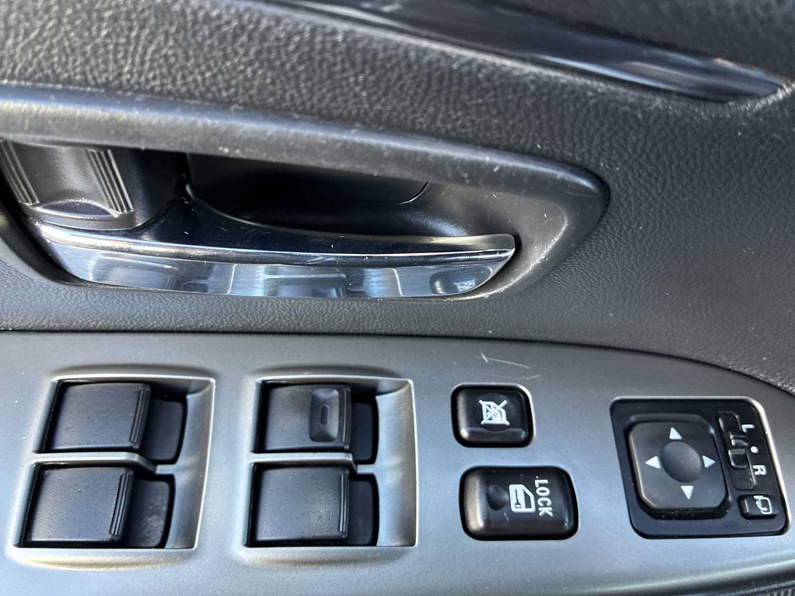 Used 2024 Mitsubishi Outlander Sport SE AWD/4WD image 15