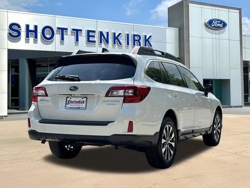 Used 2017 Subaru Outback 3.6R Limited AWD/4WD image 8