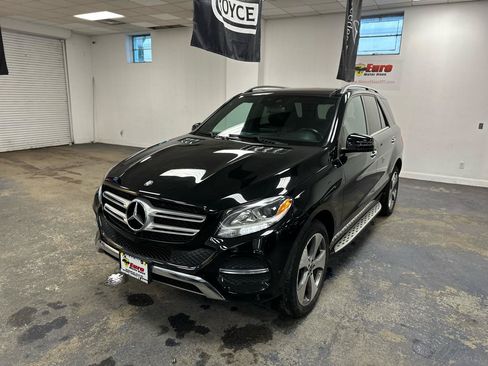 Used 2017 Mercedes-Benz GLE 350 4MATIC image 2