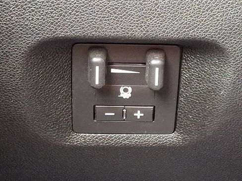 Used 2011 Chevrolet Silverado 1500 LT w/ All-Star Edition AWD/4WD image 24