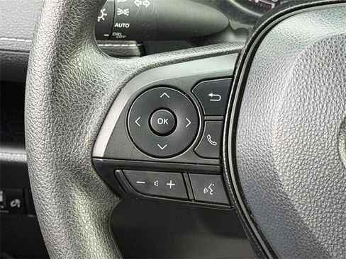 Used 2025 Toyota RAV4 XLE image 14