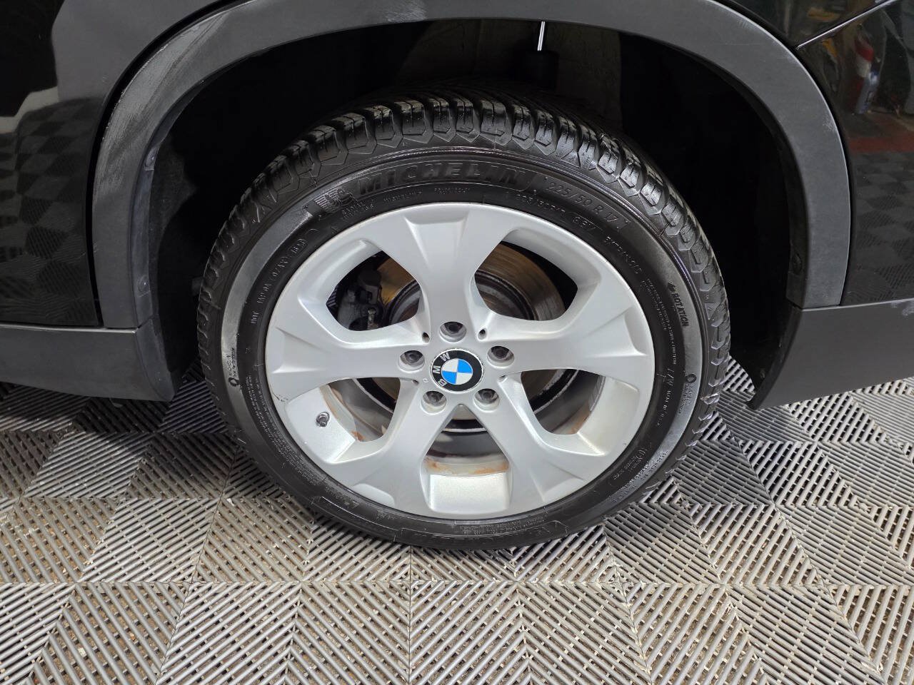 Used 2015 BMW X1 sDrive28i RWD image 32