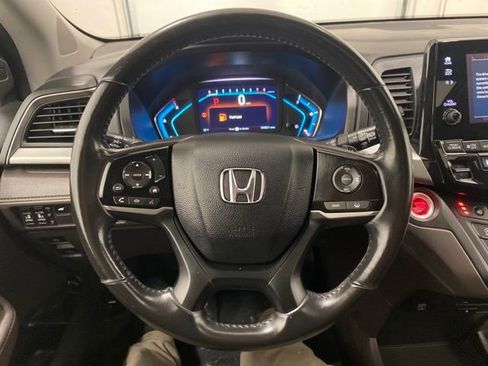 Used 2018 Honda Odyssey Touring image 18