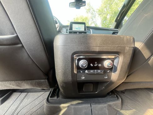 Used 2022 Chevrolet Tahoe RST w/ Sport Performance Package image 22