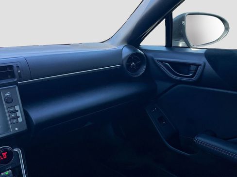 Used 2025 Toyota GR86 Premium w/ ALL Weather Mat Package (TMS) RWD image 22