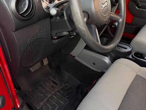 Used 2010 Jeep Wrangler Sport image 5