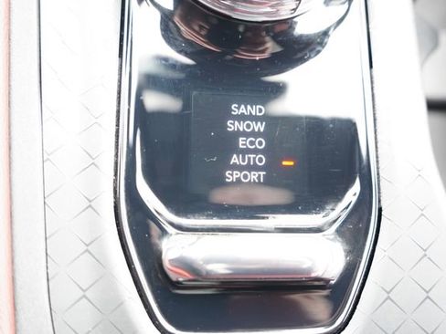 Used 2024 Jeep Wagoneer Launch Edition AWD/4WD image 34