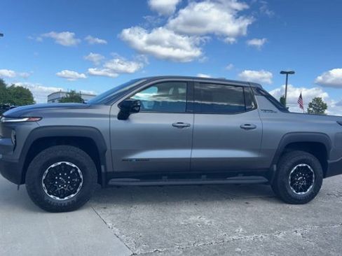 New 2026 Chevrolet Silverado EV Trail Boss image 5