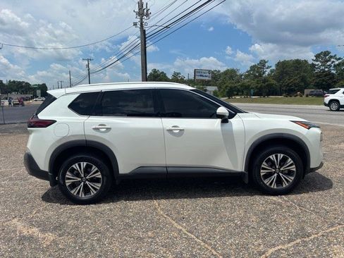 Used 2021 Nissan Rogue SV w/ Premium Package FWD image 6