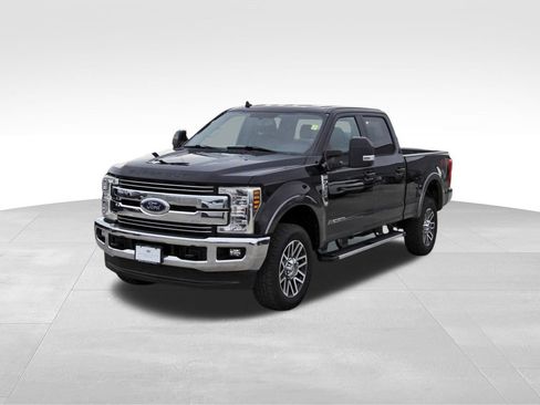 Used 2019 Ford F250 Lariat w/ FX4 Off-Road Package AWD/4WD image 2