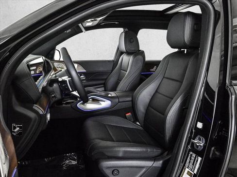 Certified 2026 Mercedes-Benz GLS 450 4MATIC image 18