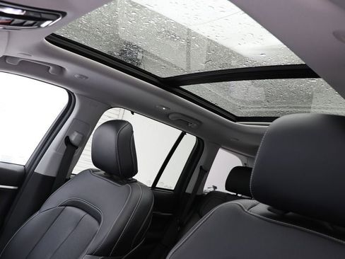 Used 2023 Jeep Grand Cherokee 4WD 4xe w/ Luxury Tech Group II image 17