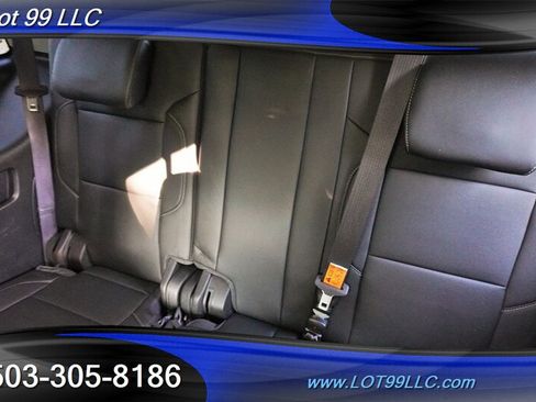 Used 2016 GMC Yukon SLT w/ Open Road Package AWD/4WD image 16