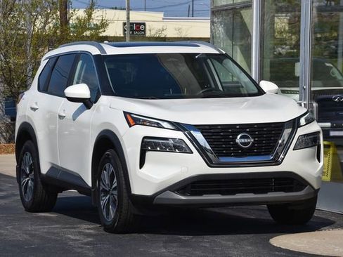 Used 2023 Nissan Rogue SV w/ SV Premium B Package AWD/4WD image 4
