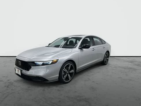 Used 2026 Honda Accord SE image 7