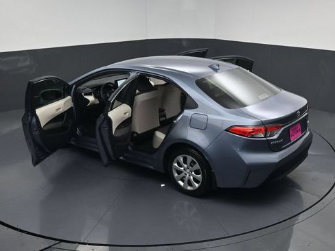 Used 2025 Toyota Corolla LE FWD image 20