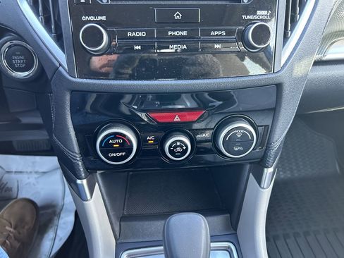 Used 2023 Subaru Forester Premium image 28