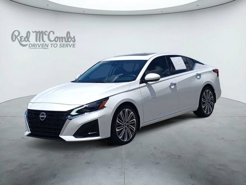 Used 2024 Nissan Altima 2.5 SL FWD image 1