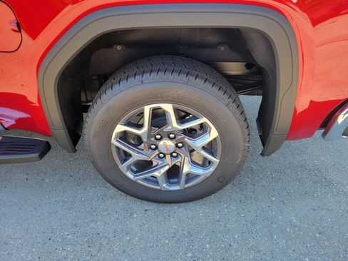 New 2026 GMC Sierra 1500 SLT w/ SLT Premium Plus Package image 9