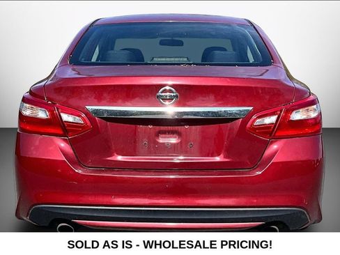 Used 2017 Nissan Altima 2.5 S w/ Power Driver Seat Package FWD image 5