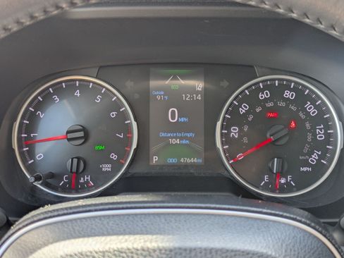 Used 2021 Toyota RAV4 XLE Premium AWD/4WD image 19
