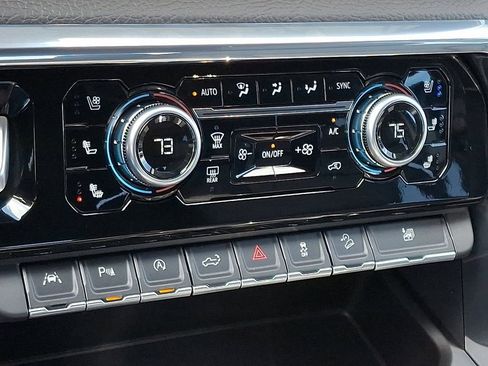 Used 2024 GMC Sierra 1500 Denali w/ Technology Package image 15