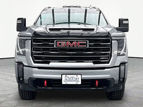 Used 2024 GMC Sierra 3500 AT4 w/ Technology Package AWD/4WD image 3
