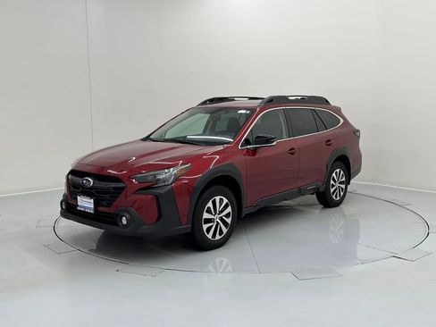 Used 2025 Subaru Outback Premium image 2