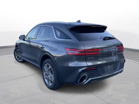 Used 2025 Genesis GV70 2.5T AWD/4WD image 8