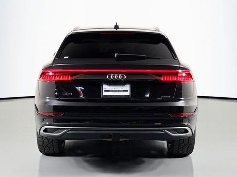 Used 2019 Audi Q8 Prestige w/ Towing Package AWD/4WD image 4