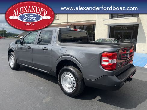 New 2025 Ford Maverick XL image 2