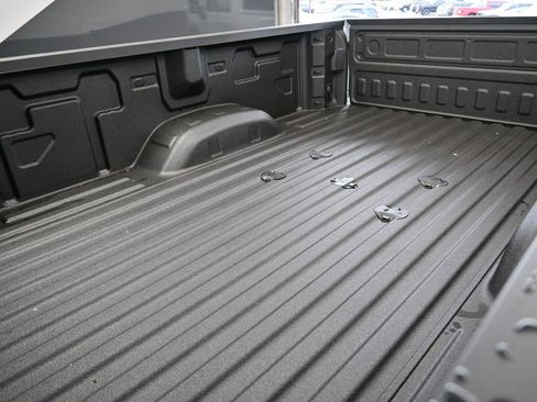 New 2025 GMC Sierra 2500 SLE image 19