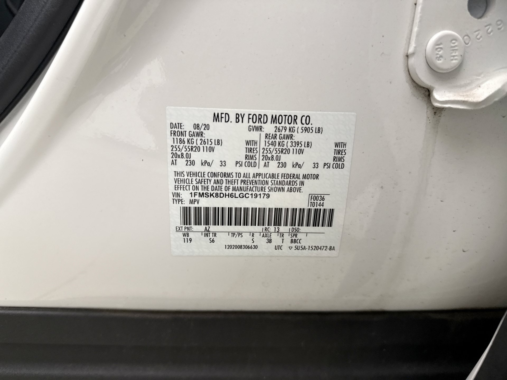 Used 2020 Ford Explorer XLT w/ Equipment Group 202A AWD/4WD image 21