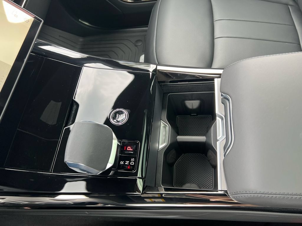 New 2026 Land Rover Range Rover Sport SE AWD/4WD image 19