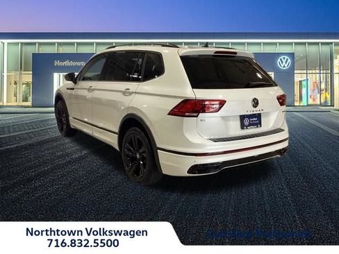 Certified 2024 Volkswagen Tiguan SE R-Line AWD/4WD image 4