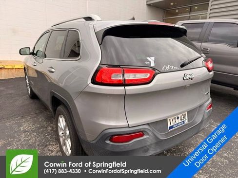 Used 2016 Jeep Cherokee Latitude w/ Comfort/Convenience Group image 7