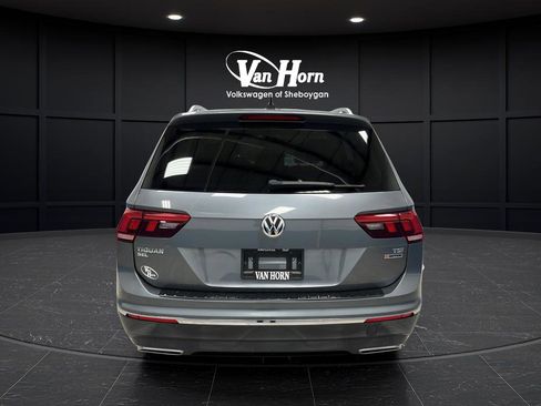 Used 2018 Volkswagen Tiguan SEL image 4