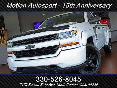 Used 2018 Chevrolet Silverado 1500 Custom w/ Custom Convenience Package AWD/4WD image 48