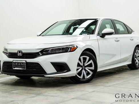 Used 2024 Honda Civic LX image 1