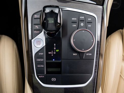 Used 2020 BMW 330i xDrive Sedan w/ Driving Assistance Package image 20